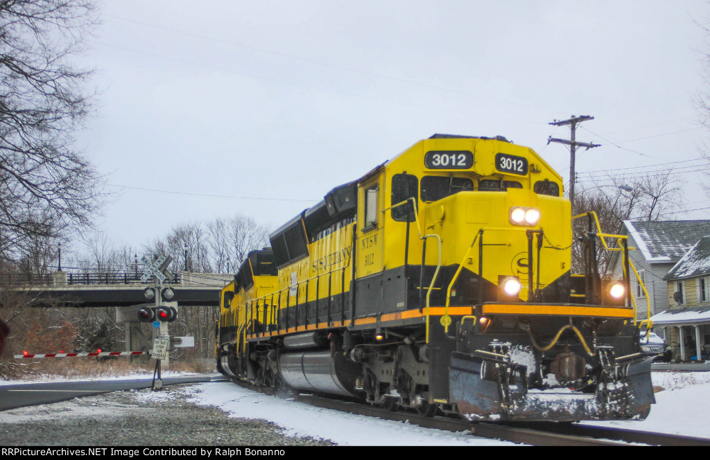 SU 99 rolls through Franklin heading for Warwick and Binghamton 